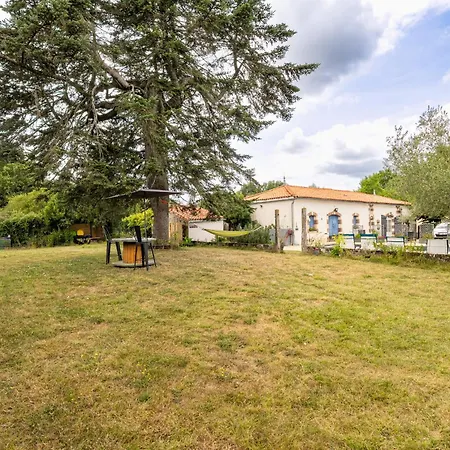 Gite De L'olifaniere La Réorthe